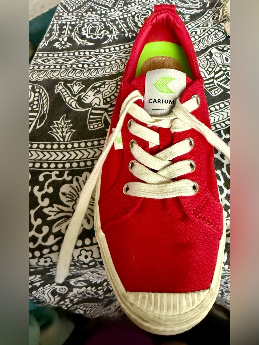 CARIMUA 100% SUSTAINABLE BRILLIANT  RED SNEAKERS!!